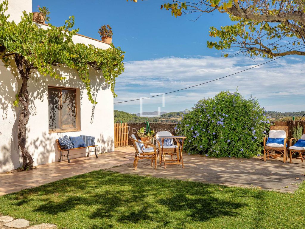 Maison de luxe à vendre à La Bisbal d'Empordà, 960 000 €, Photo 2
