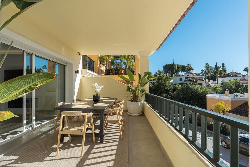 Maison de luxe à vendre à Marbella, 1 195 000 €, Photo 2