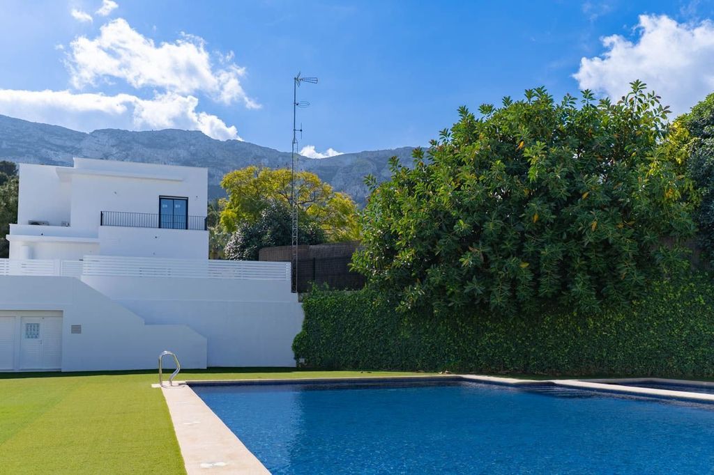 Maison de luxe à vendre à Denia, 695 000 €, Photo 1