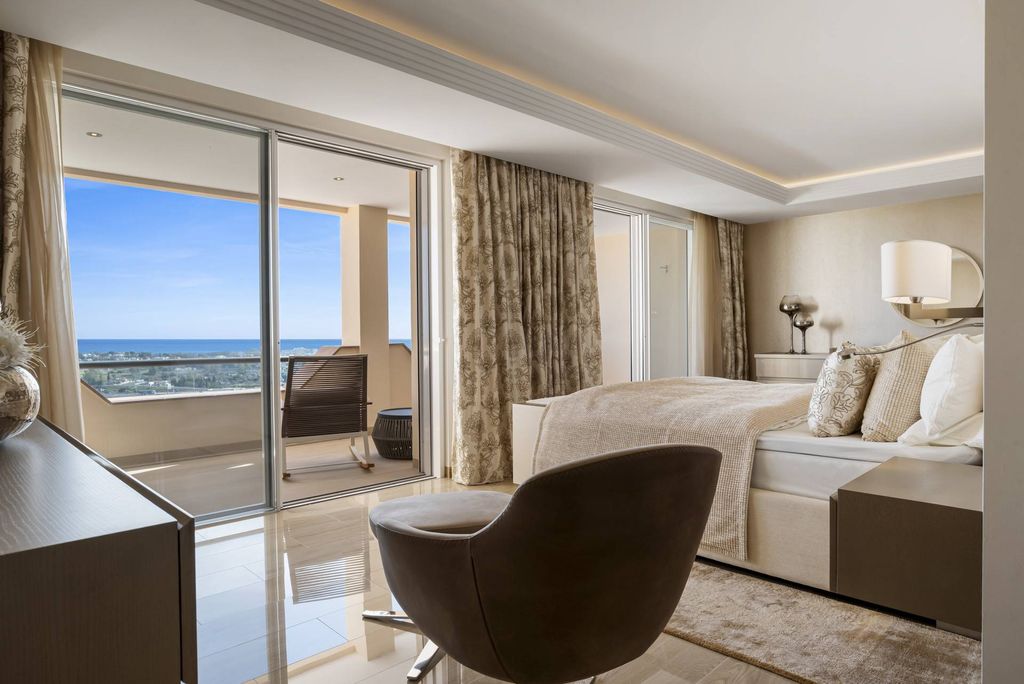 Luxury House for sale in Marbella, 2 650 000 €, Photo 4