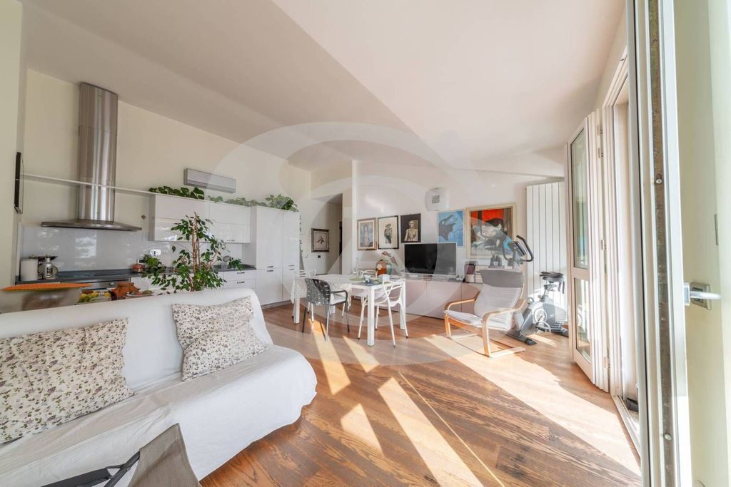 Luxury Apartment for sale in Bordighera, 940 000 €, Photo 3