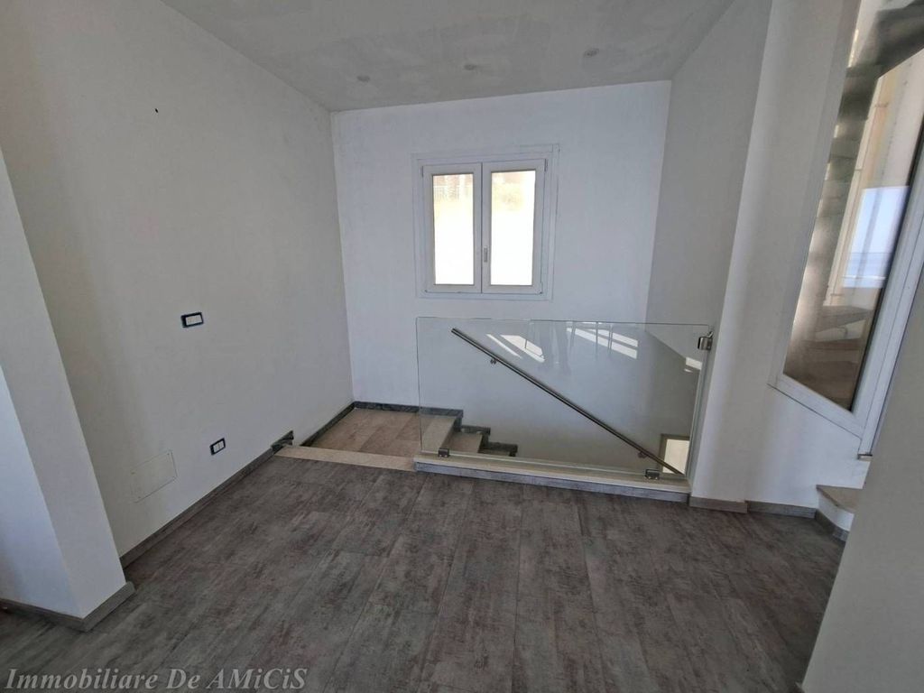 Luxury Apartment for sale in Bordighera, 995 000 €, Photo 7