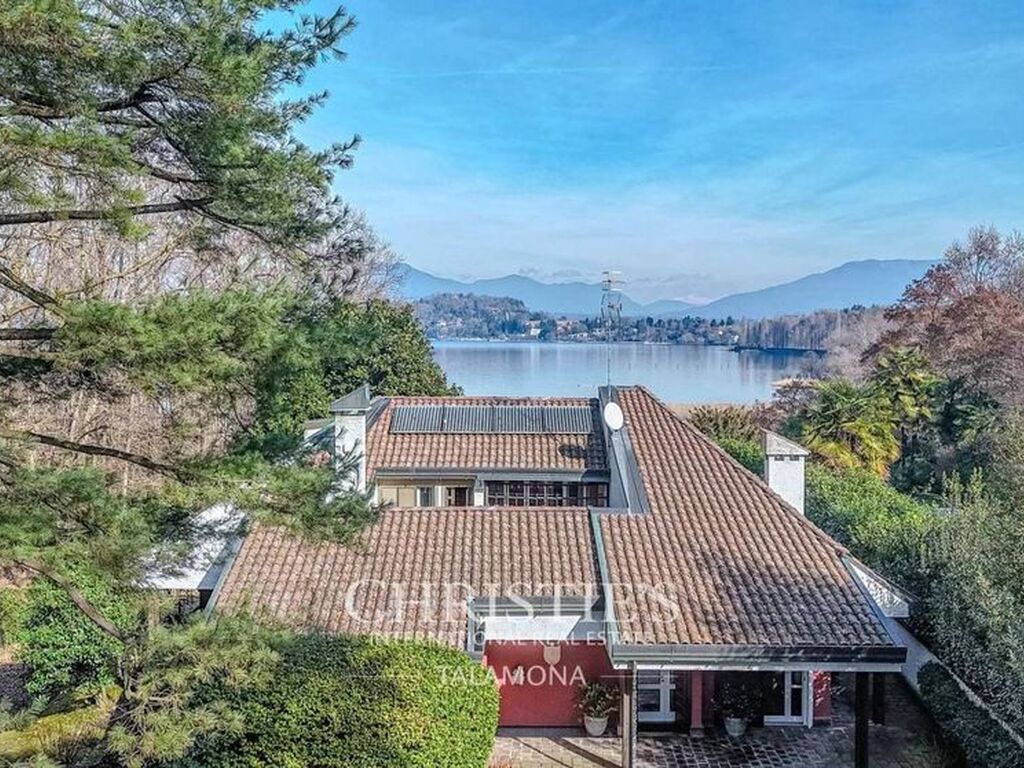 Luxury House for sale in Ranco, 2 200 000 €, Photo 1