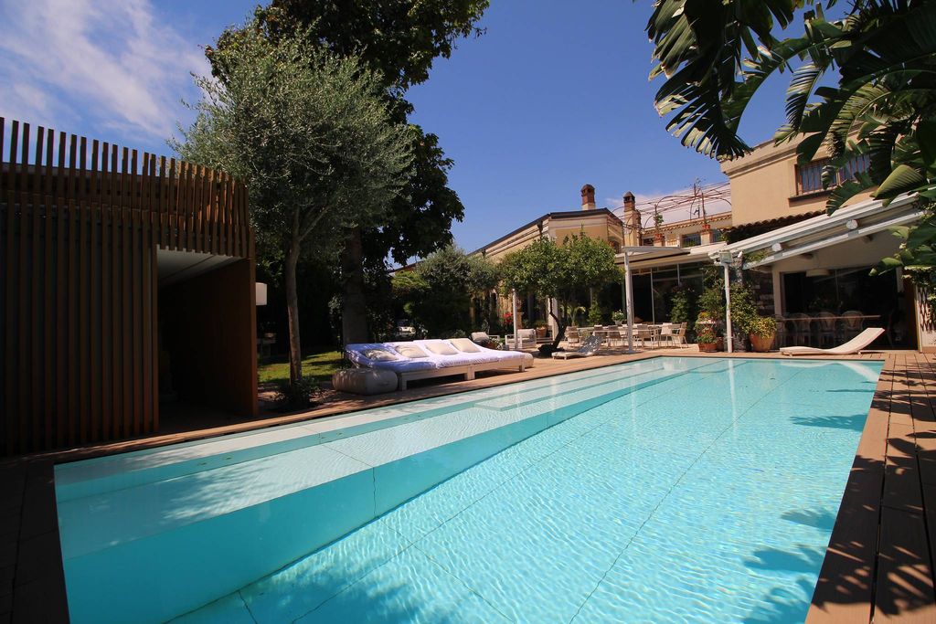 Luxury House for sale in Catania, 1 590 000 €, Photo 1