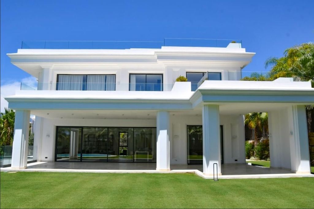 Luxury House for sale in Marbella, 6 400 000 €, Photo 1