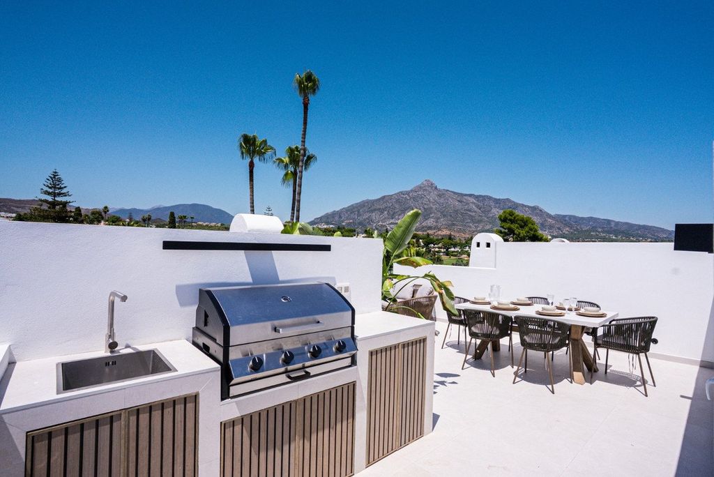 Appartement de luxe à vendre à Nueva Andalucia, 875 000 €, Photo 1
