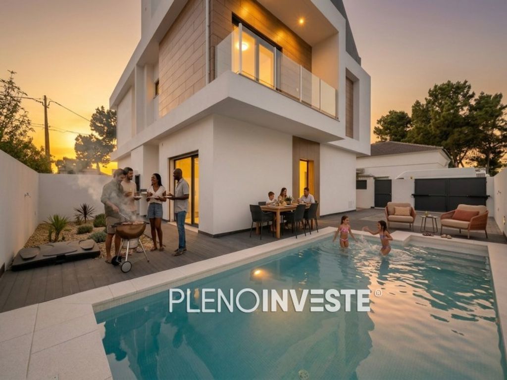 Luxury House for sale in Seixal, 490 000 €, Photo 1