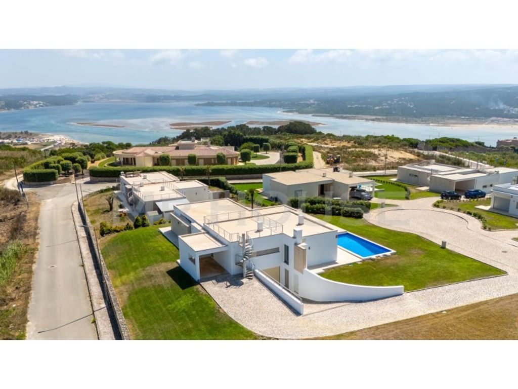 Maison de luxe à vendre à Caldas Da Rainha, 815 000 €, Photo 1