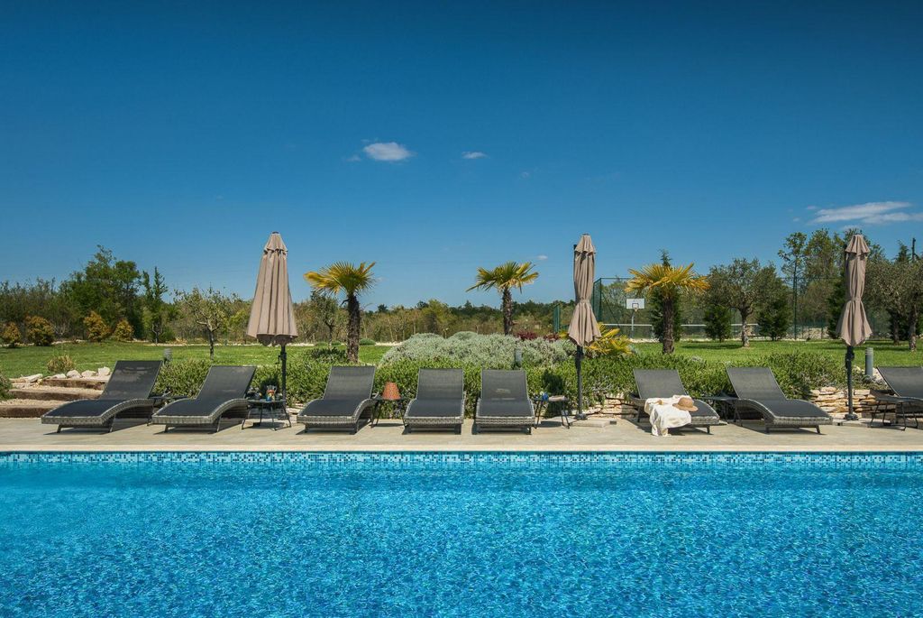 Maison de luxe à vendre à Juršici, 2 100 000 €, Photo 3