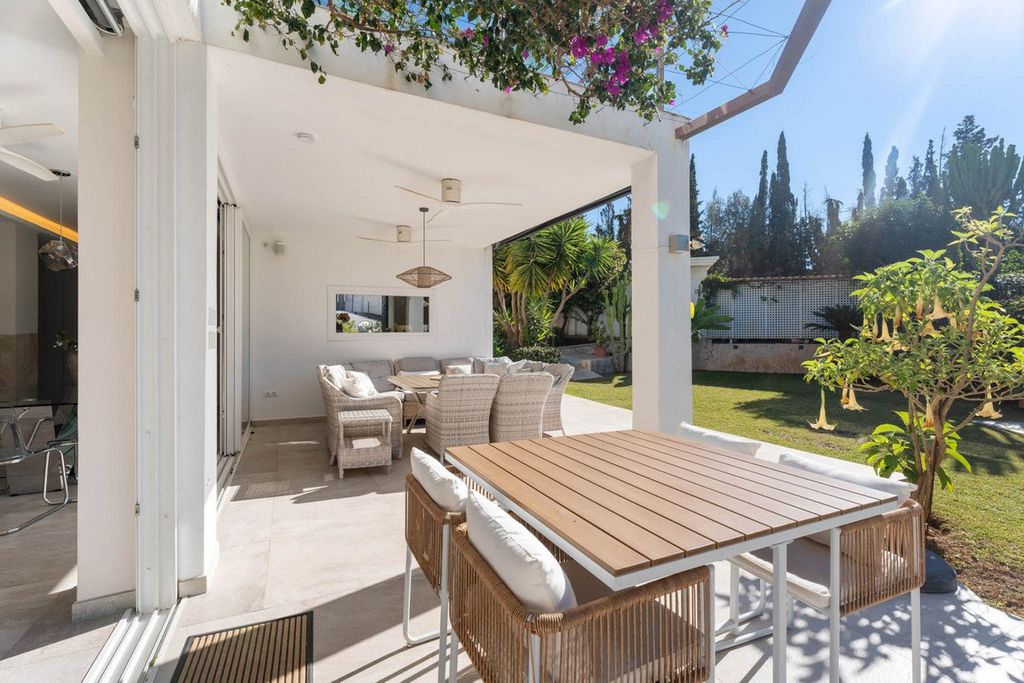 Luxury House for sale in Marbella, 2 380 000 €, Photo 6