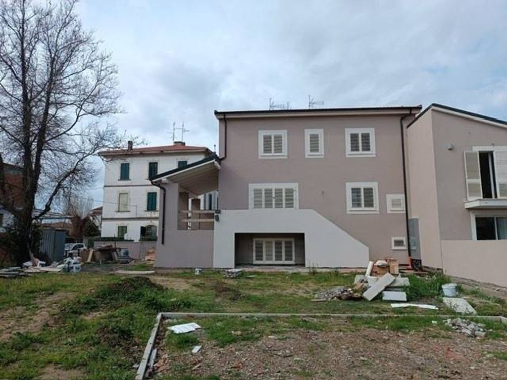 Luxury House for sale in Cascina, 485 000 €, Photo 3