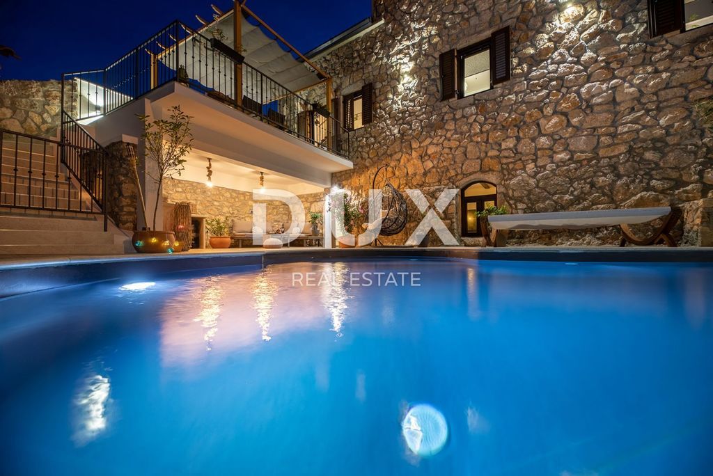 Maison de luxe à vendre à Vrbnik, 1 200 000 €, Photo 6