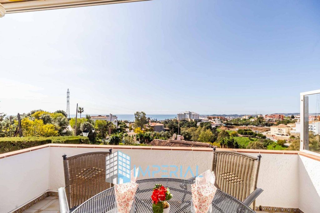 Luxury House for sale in Fuengirola, 565 000 €, Photo 1