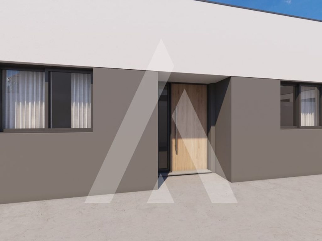 Luxury House for sale in Santa Maria Da Feira, 440 000 €, Photo 3