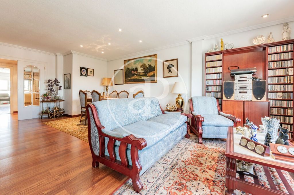 Luxury Apartment for sale in Madrid, 1 245 000 €, Photo 7