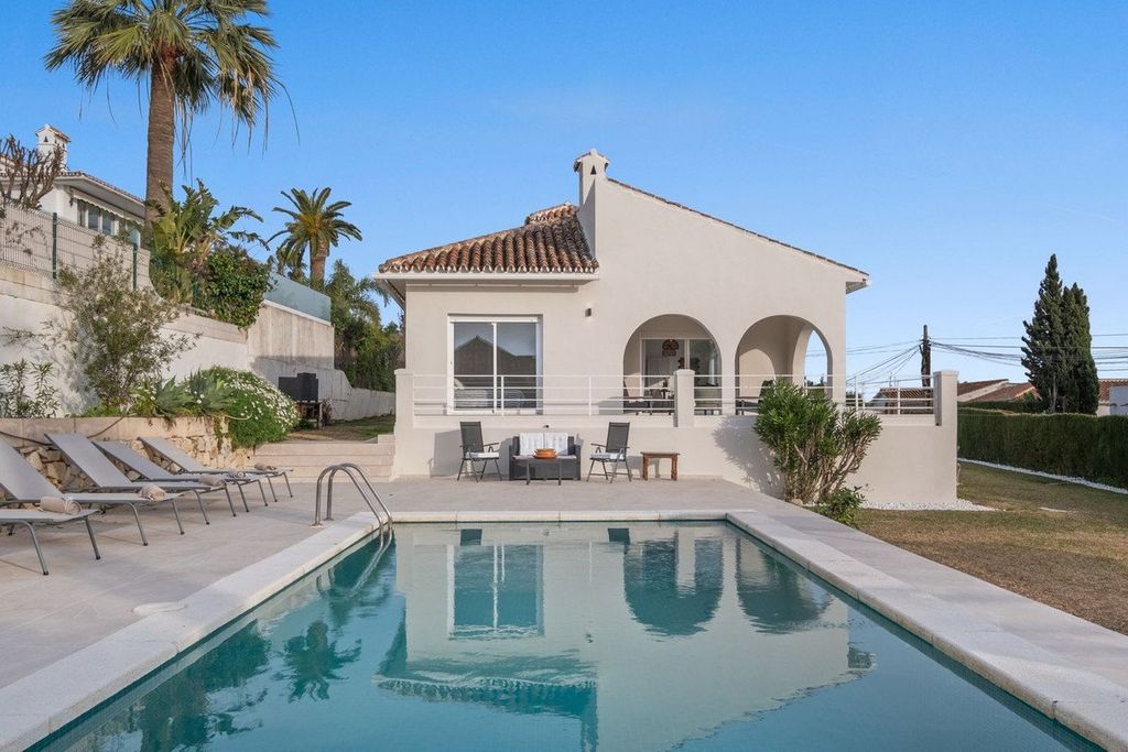 Luxury House for sale in Marbella, 1 649 000 €, Photo 2