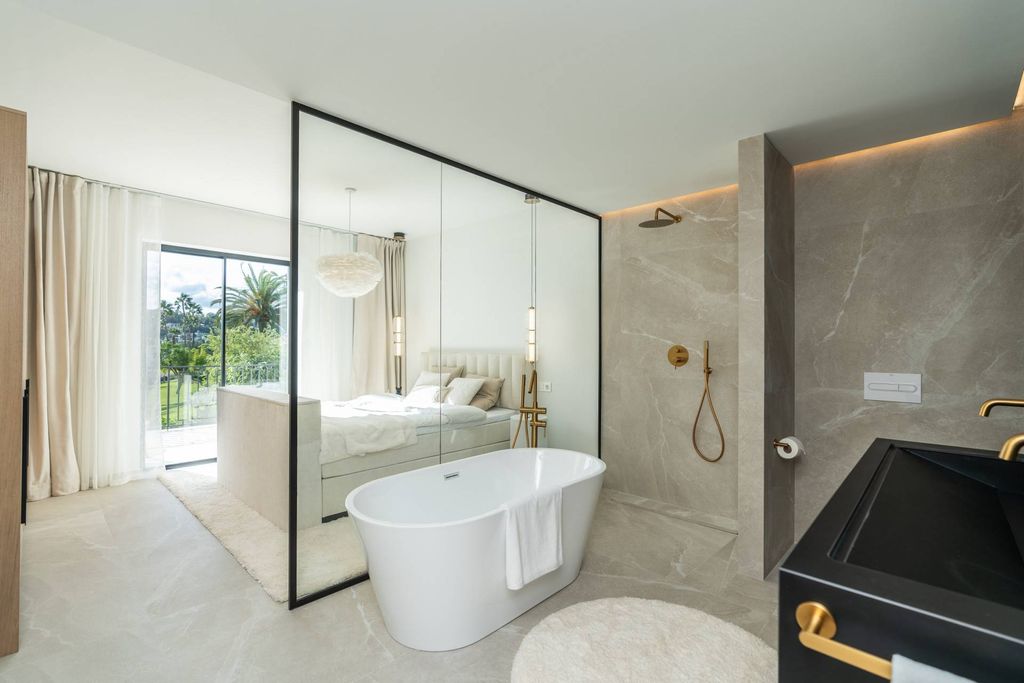 Luxury House for sale in Nueva Andalucia, 1 395 000 €, Photo 5