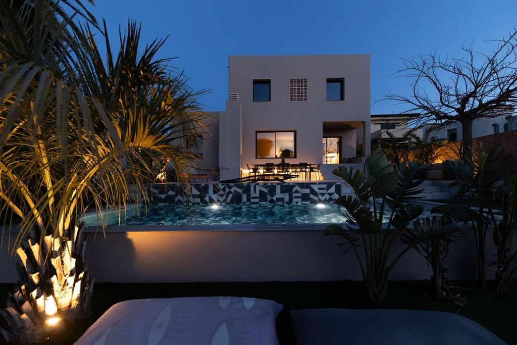 Luxury House for sale in Empuriabrava, 1 390 000 €, Photo 4