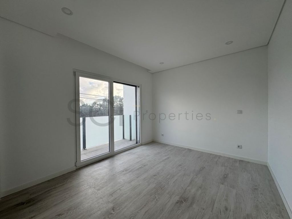 Luxury House for sale in Seixal, 555 000 €, Photo 7