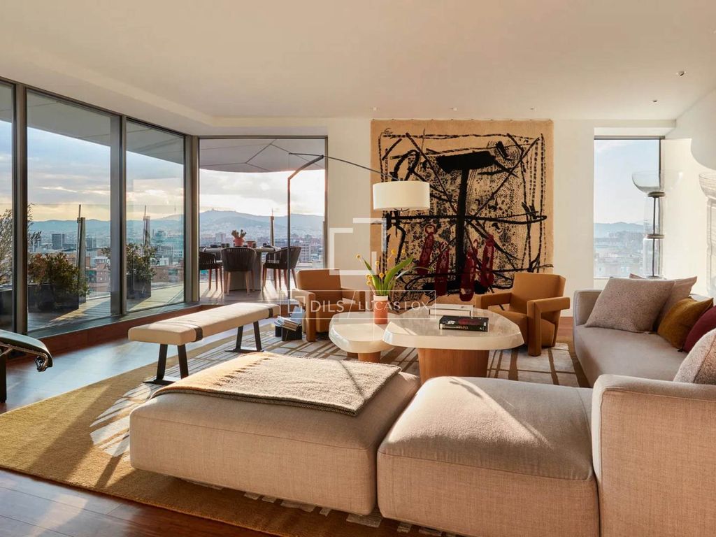 Luxury Apartment for sale in Barcelona, 1 431 712 €, Photo 3