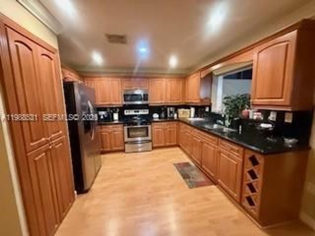 Luxury House for sale in Miami, 537 773 €, Photo 1
