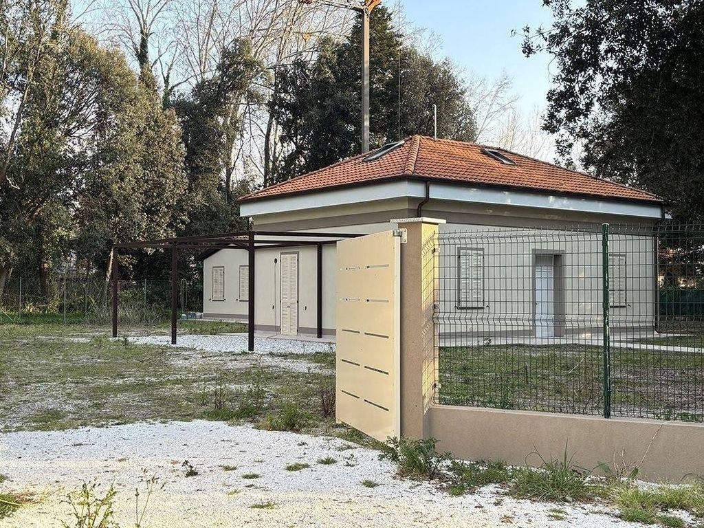 Luxury House for sale in Massa, 1 300 000 €, Photo 7
