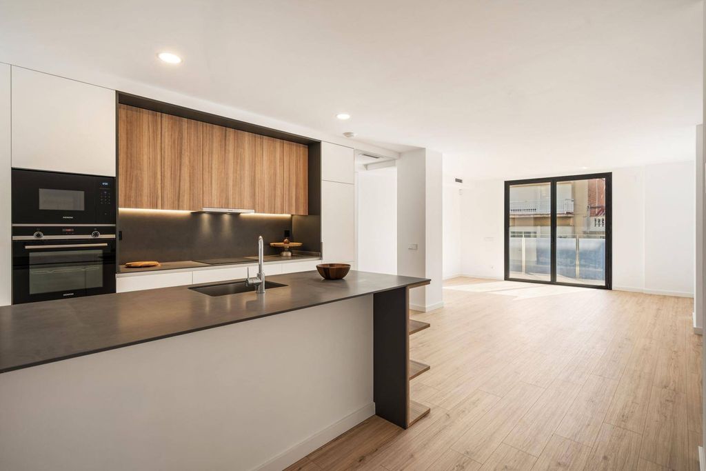 Appartement de luxe à vendre à Badalona, 625 000 €, Photo 1