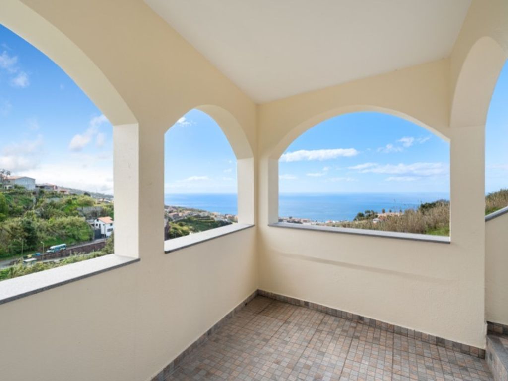 Luxury House for sale in Calheta, 945 000 €, Photo 5
