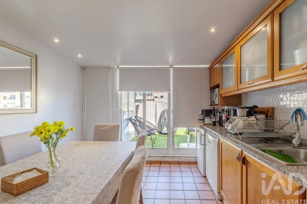 Luxury Apartment for sale in Almada, 570 000 €, Photo 1
