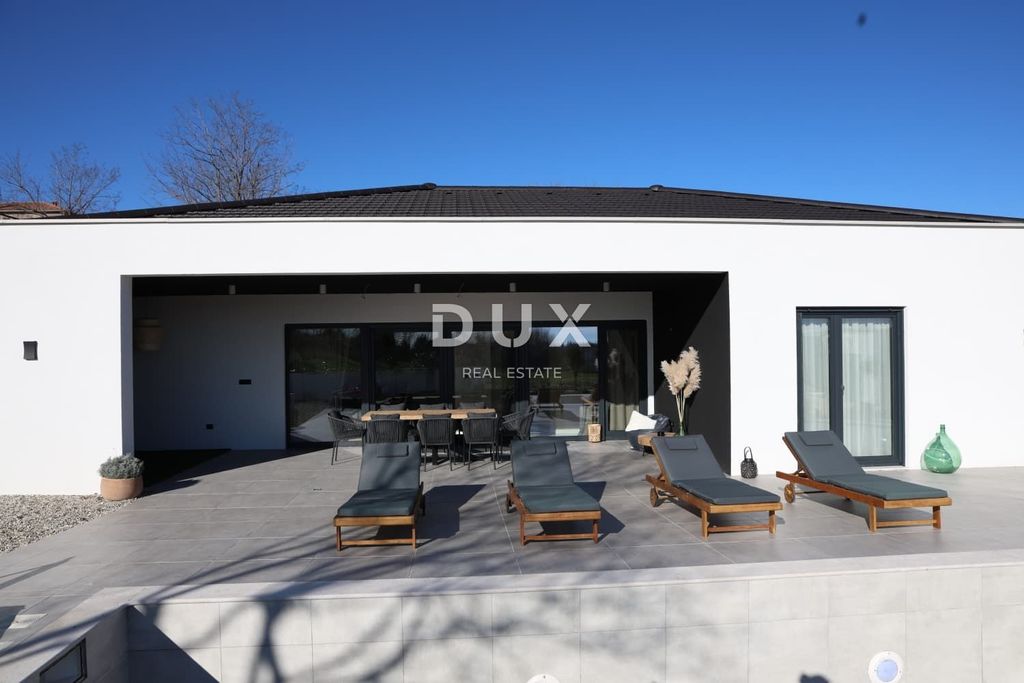 Maison de luxe à vendre à Labin, 895 000 €, Photo 1