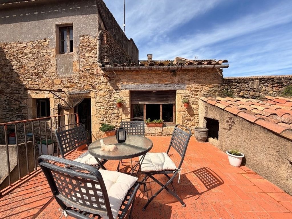 Maison de luxe à vendre à Vulpellac, 595 000 €, Photo 2