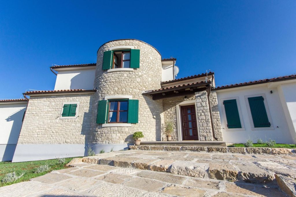 Maison de luxe à vendre à Hrboki, 685 000 €, Photo 4