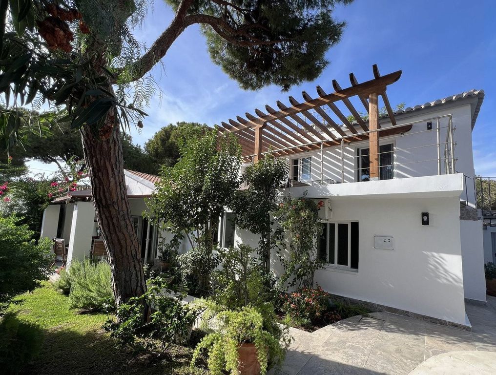 Luxury House for sale in Marbella, 1 250 000 €, Photo 4