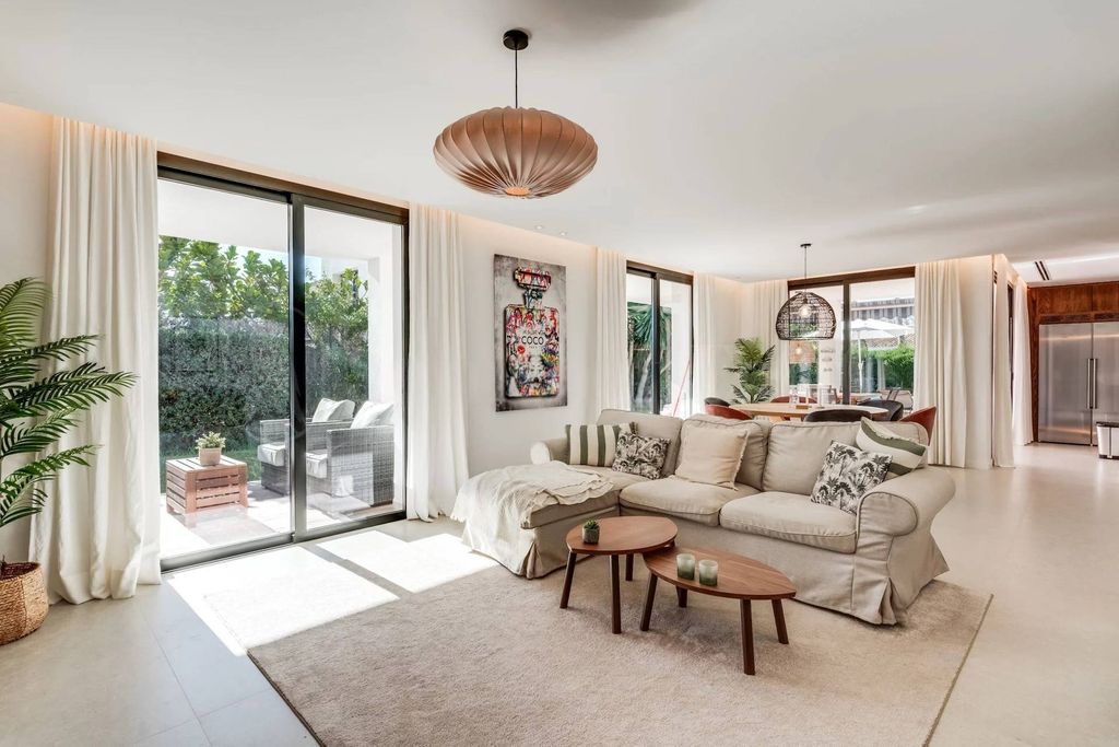 Luxury House for sale in Nueva Andalucia, 2 650 000 €, Photo 4