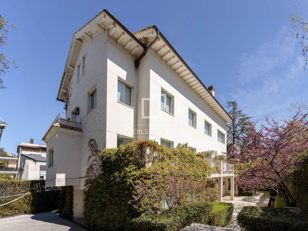Maison de luxe à vendre à Madrid, 18 600 000 €, Photo 1