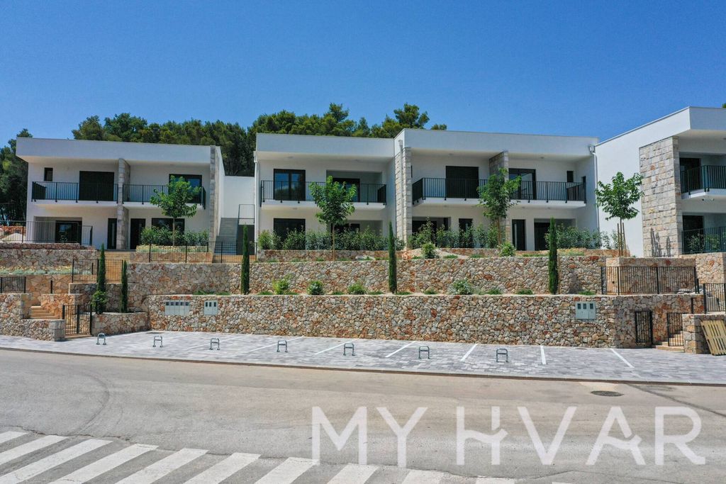 Appartement de luxe à vendre à Jelsa, 680 000 €, Photo 6