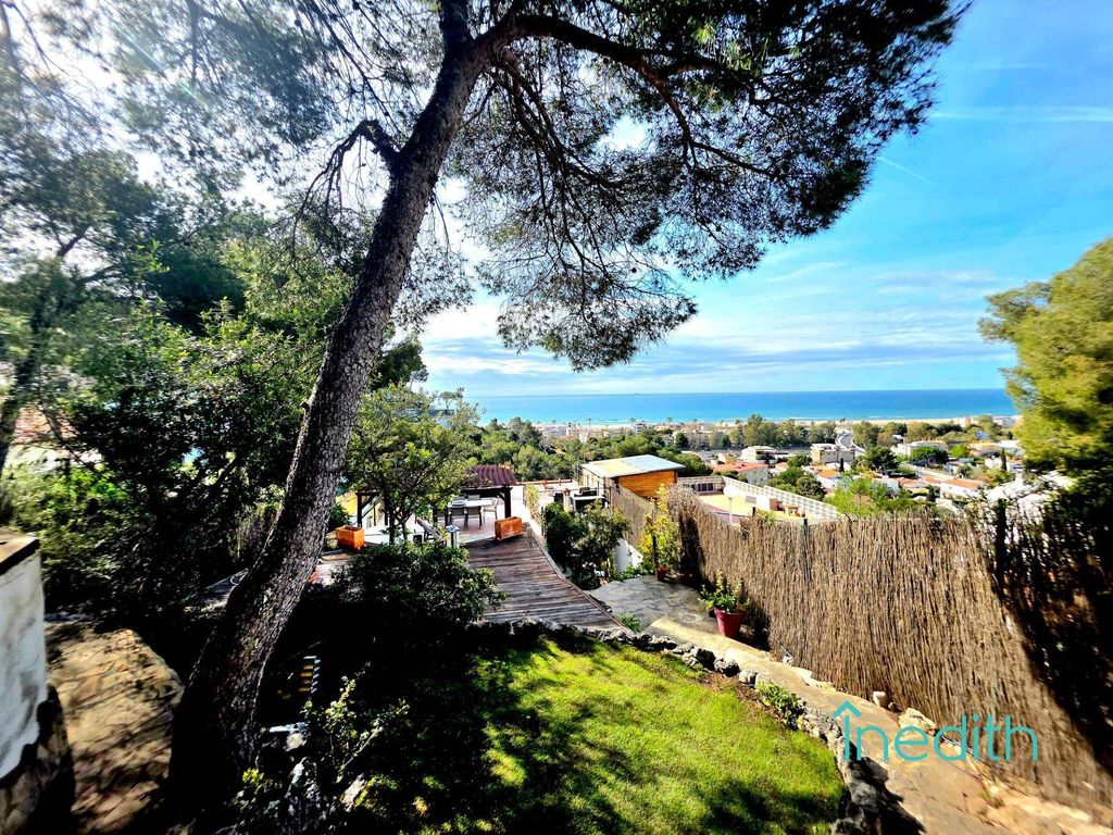Maison de luxe à vendre à Castelldefels, 950 000 €, Photo 2