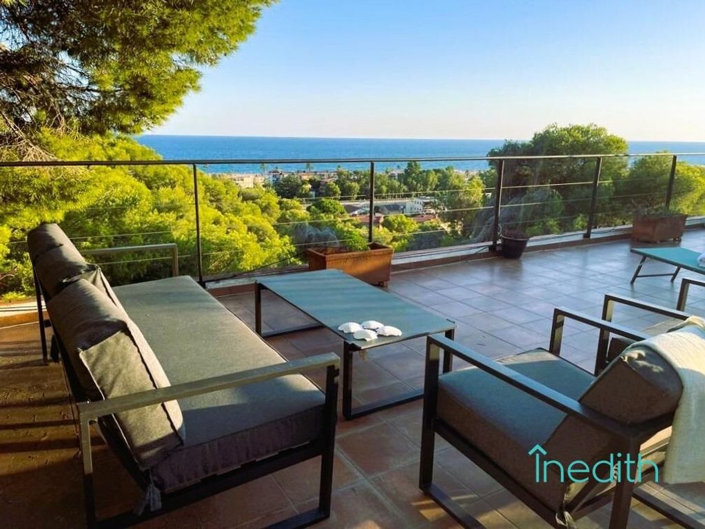Maison de luxe à vendre à Castelldefels, 950 000 €, Photo 3