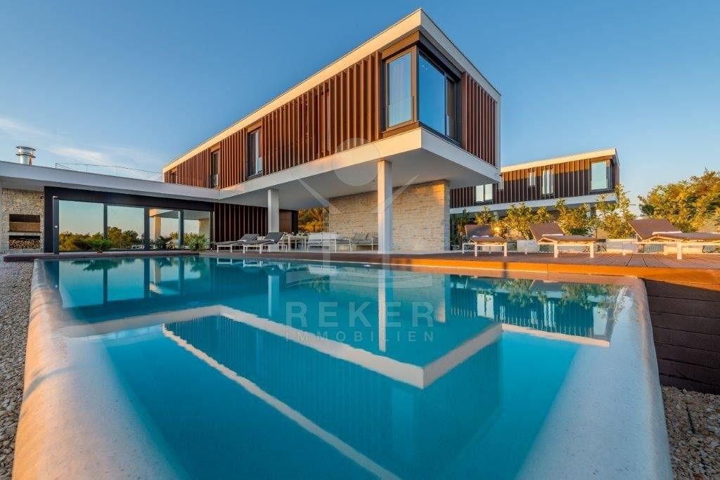 Maison de luxe à vendre à Primošten, 1 490 000 €, Photo 1