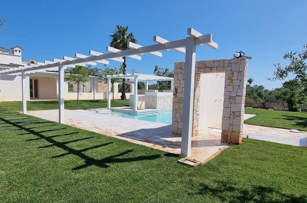 Maison de luxe à vendre à Carovigno, 420 000 €, Photo 1