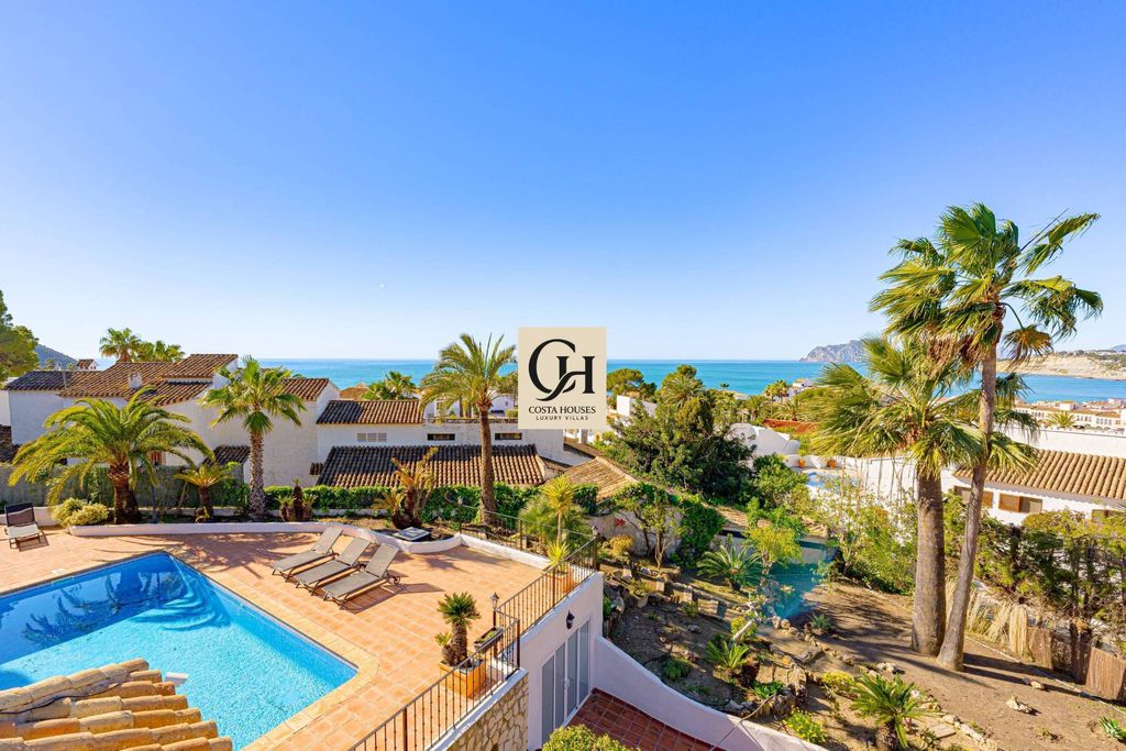 Luxury House for sale in Moraira, 2 690 000 €, Photo 1