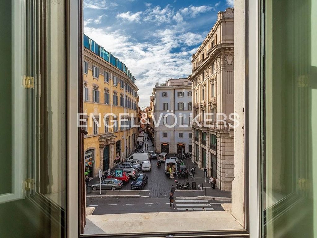 Luxury Apartment for sale in Rome, 1 450 000 €, Photo 2