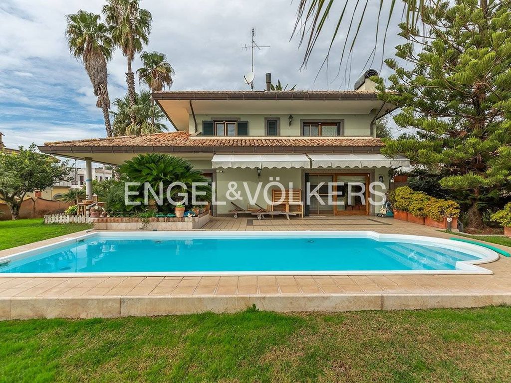 Luxury House for sale in Anzio, 970 000 €, Photo 2