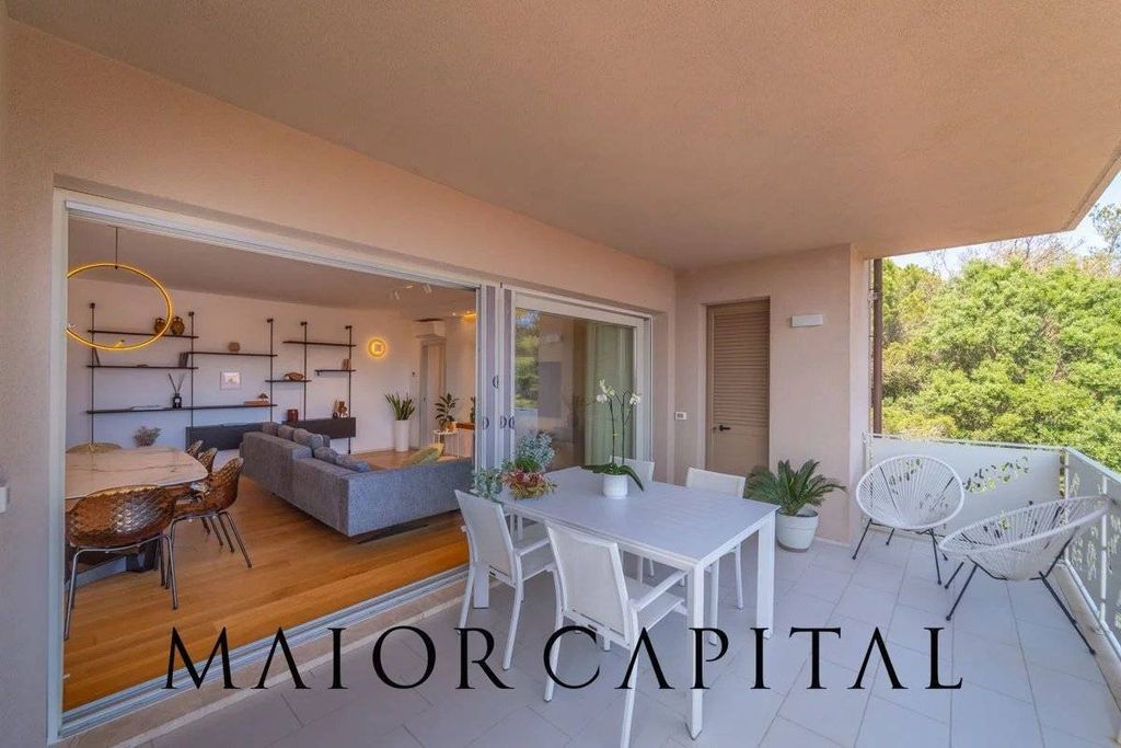 Luxury Apartment for sale in Olbia, 650 000 €, Photo 3