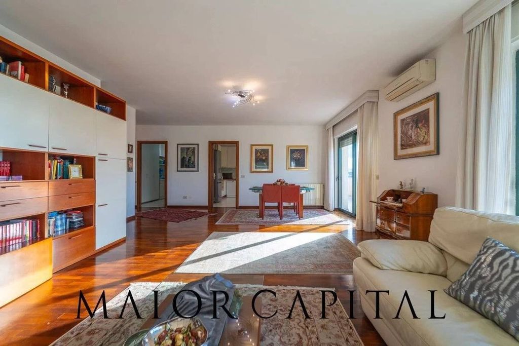 Luxury Apartment for sale in Olbia, 840 000 €, Photo 4