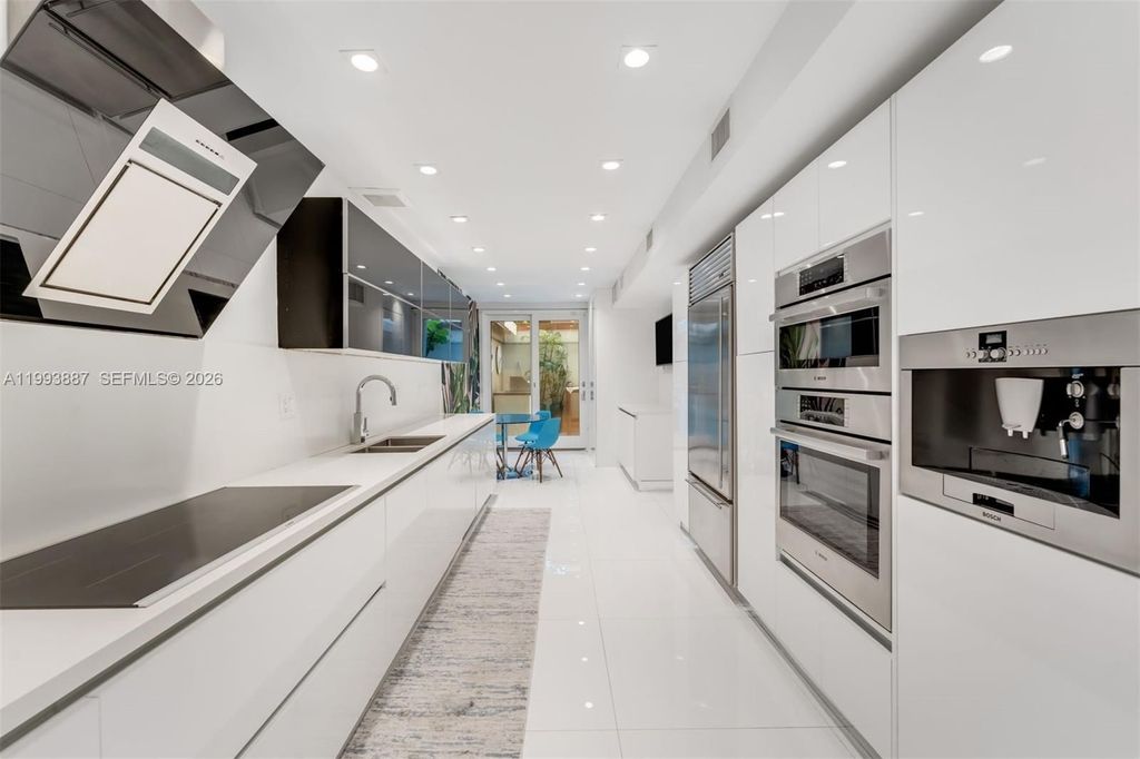 Luxury House for sale in Miami, 1 278 173 €, Photo 1