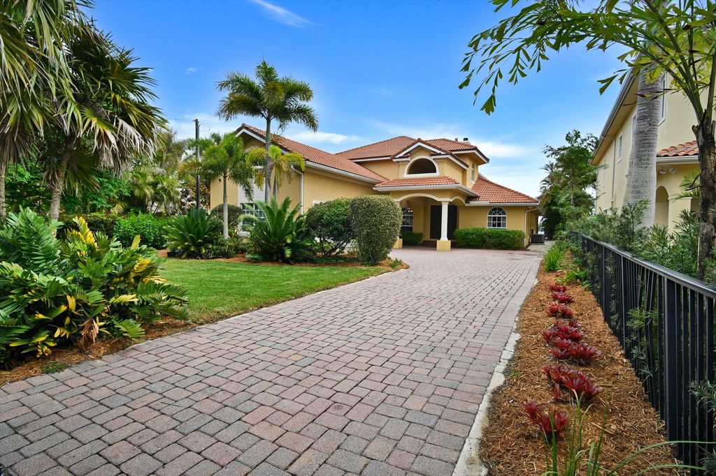 Luxury House for sale in Stuart, 3 399 422 €, Photo 1