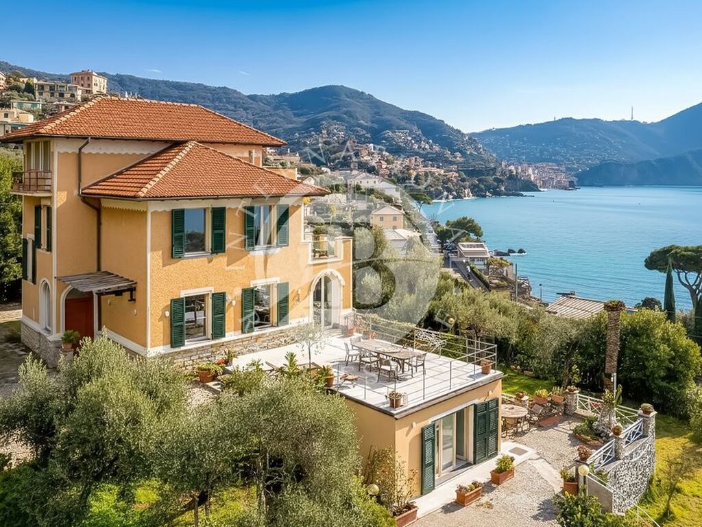Luxury House for sale in Recco, 5 000 000 €, Photo 1