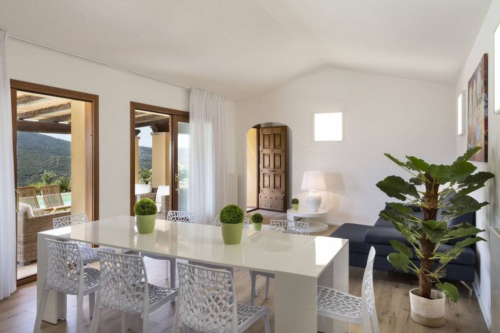 Luxury House for sale in Olbia, 870 000 €, Photo 5
