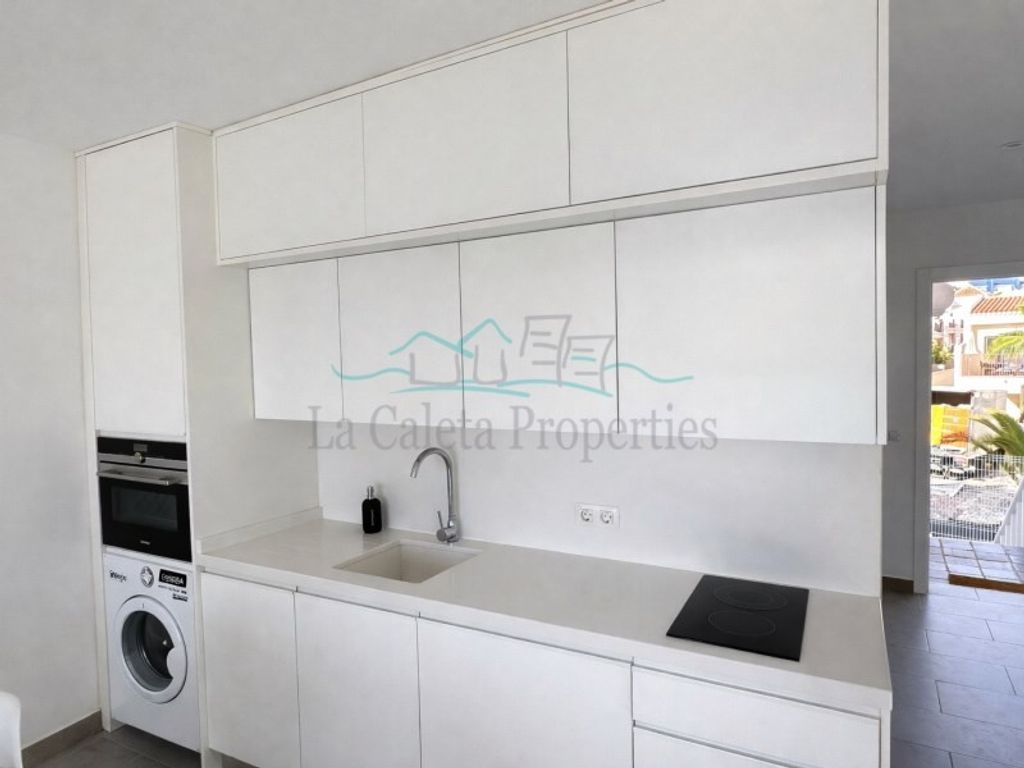 Luxury Apartment for sale in Adeje, 430 000 €, Photo 6